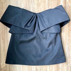 Cameo Off the Shoulder Black Pleated Top 💣